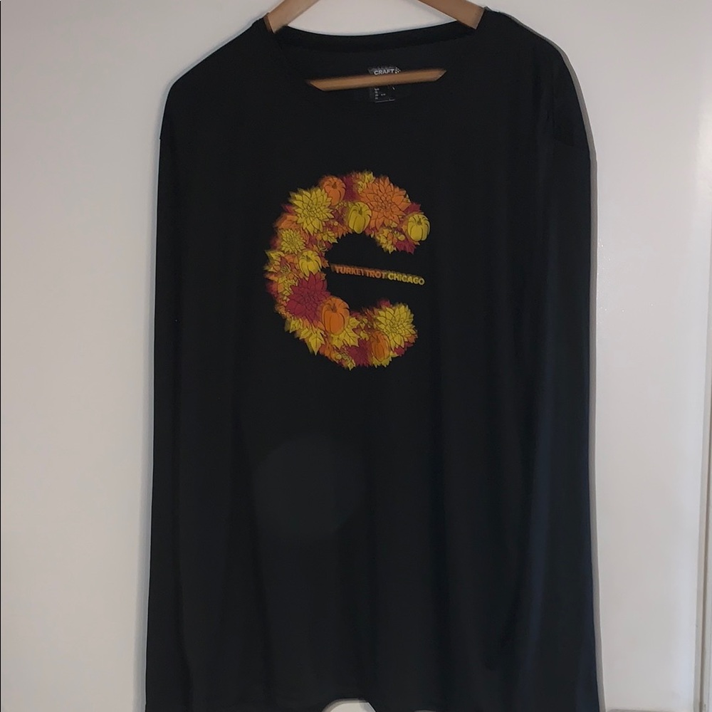 Craft Chicago Turkey Trot Long Sleeve Tee with Leafy Design